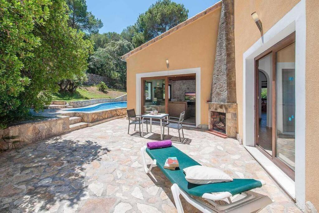 Villa Alexandria Cala San Vicente 300M From The Beach Buitenkant foto